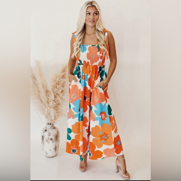 Dresses & Skirts - Bree floral self tied straps smocked bust maxi dress